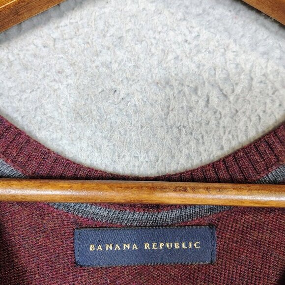 Banana Republic Sweater Men's XL Red 100% Extra Fine Merino Wool V-Neck Classic - Picture 4 of 11